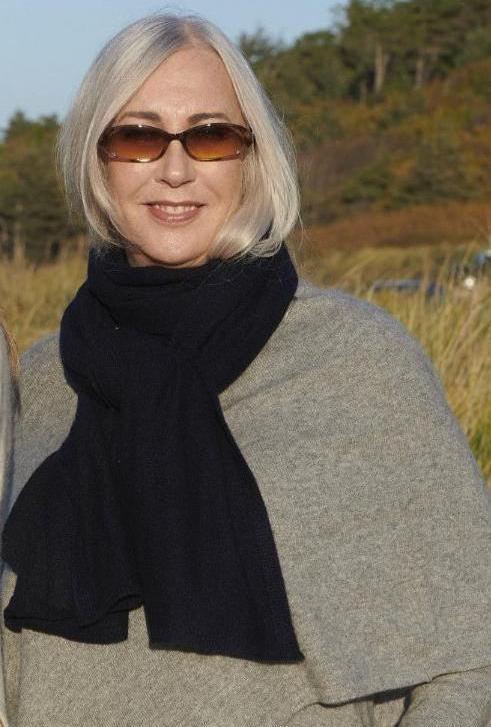 Monique Cashmere scarf Navy blue